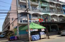 CB56110001-4 storey commercial building for sale near Soi Nong Khae district office.